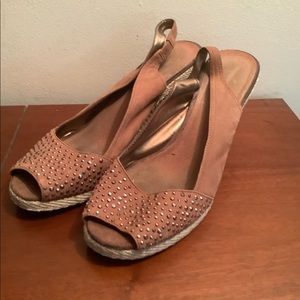 ANNE KLEIN Tan Suede Leather Wedges